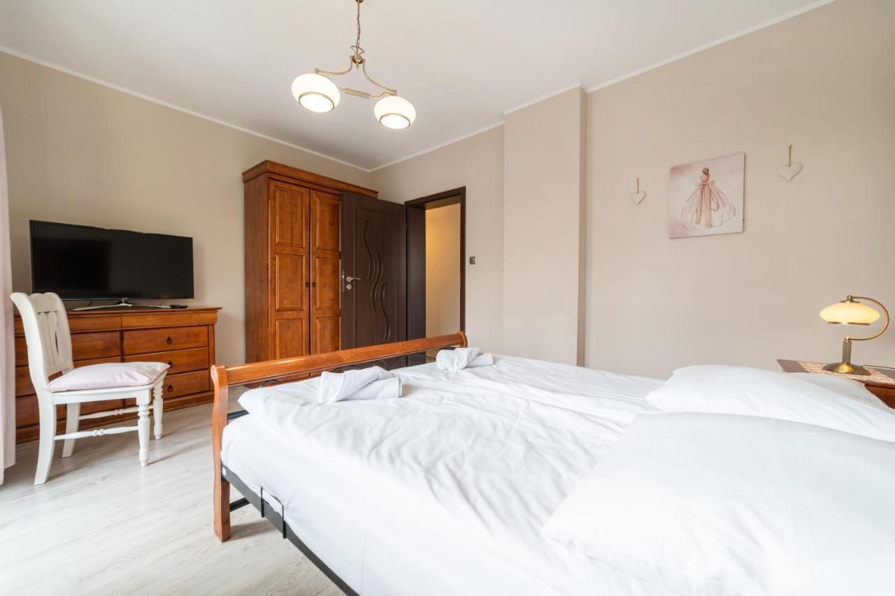 Wenge Apartment ยาสตาร์เนีย ภายนอก รูปภาพ